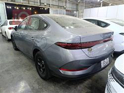 بی وای دی Qin Plus